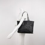 Chanel Leather Shoulder Bag — фото 2