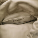 Chanel Lambskin Shoulder Bag — фото 8
