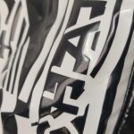 Chanel Leather Shoulder Bag — фото 16