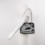 Chanel Leather Shoulder Bag — фото 2