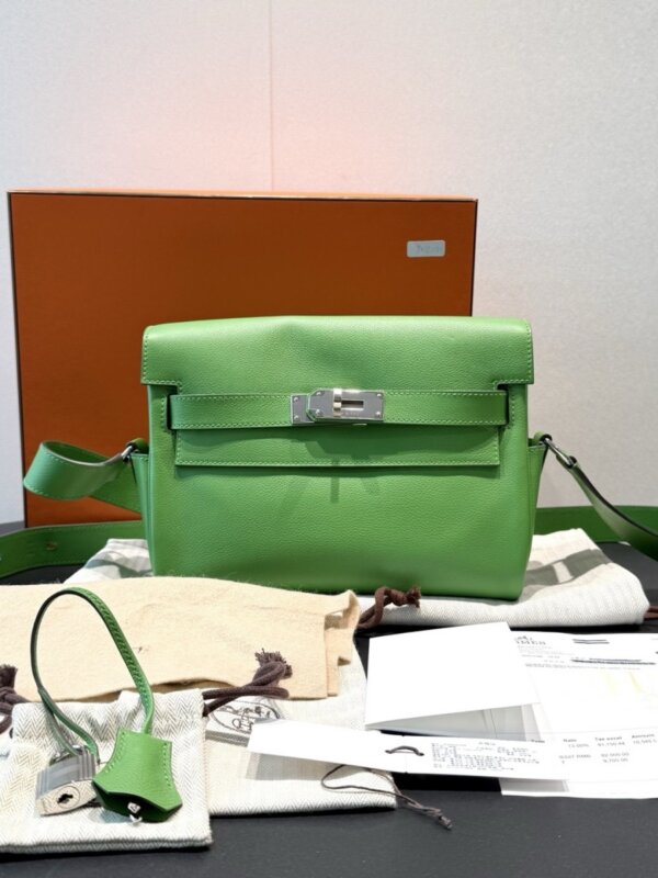 Hermès Kelly — продано