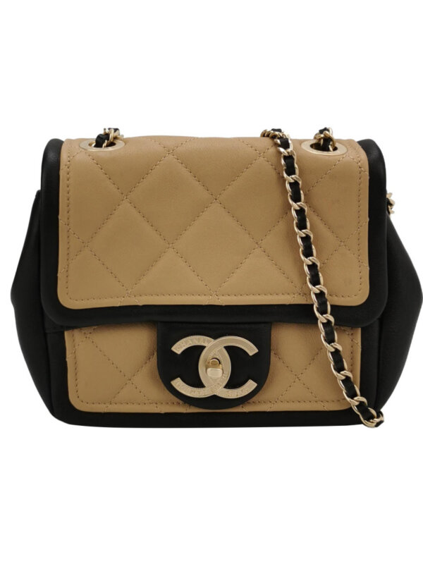 Chanel Flap — продано