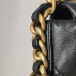 Chanel 19 Bag C — фото 14
