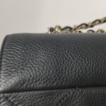 Chanel Leather Shoulder Bag — фото 18