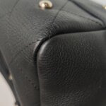 Chanel Leather Shoulder Bag — фото 19