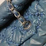 Chanel Quilted Lambskin CC Shoulder Bag — фото 15