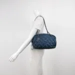 Chanel Quilted Lambskin CC Shoulder Bag — фото 2