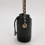 Chanel Lambskin Shoulder Bag — фото 3