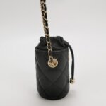 Chanel Lambskin Shoulder Bag — фото 4