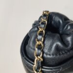 Chanel Lambskin Shoulder Bag — фото 9