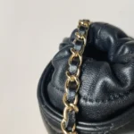 Chanel Quilted Lambskin CC Crossbody (Шанель) — фото 9