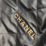 Chanel 22 Bag Logo — фото 15