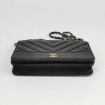 Chanel Quilted Shoulder Bag — фото 6