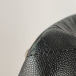 Chanel Leather Shoulder Bag — фото 17