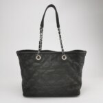 Chanel Leather Shoulder Bag — фото 6