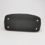 Chanel Leather Shoulder Bag — фото 7