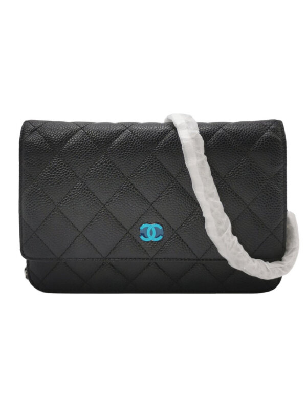 Chanel WOC — продано
