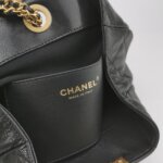 Chanel Leather Shoulder Bag — фото 8