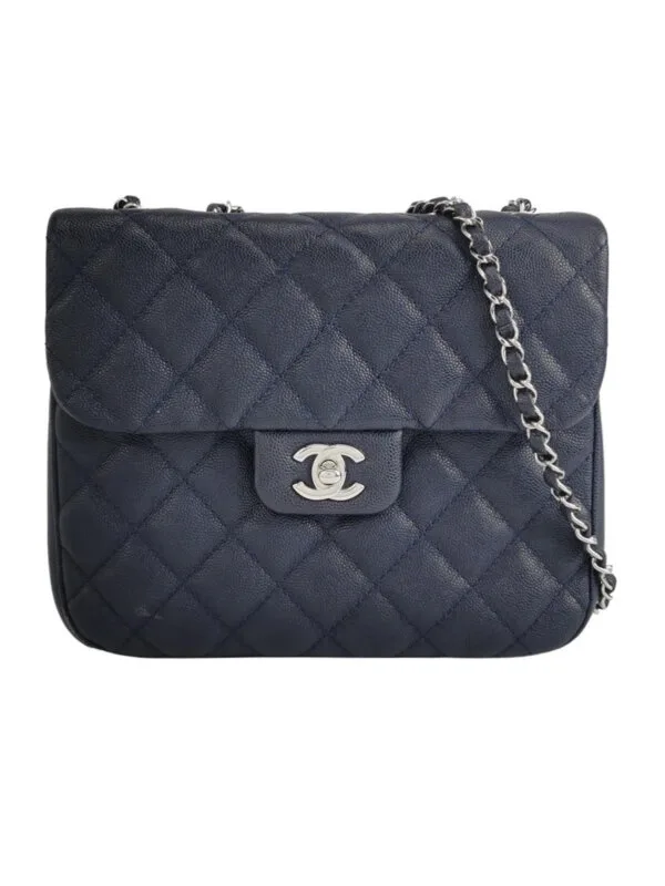 Chanel Flap — продано
