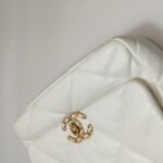 Chanel 19 Bag C — фото 14