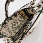 Dior Book Tote — фото 7