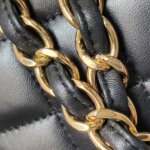 Chanel Classic Flap — фото 12