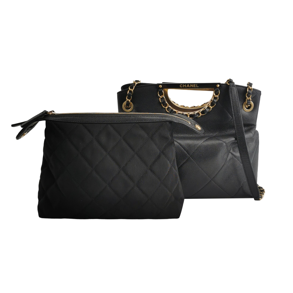 Chanel Leather Shoulder Bag — продано