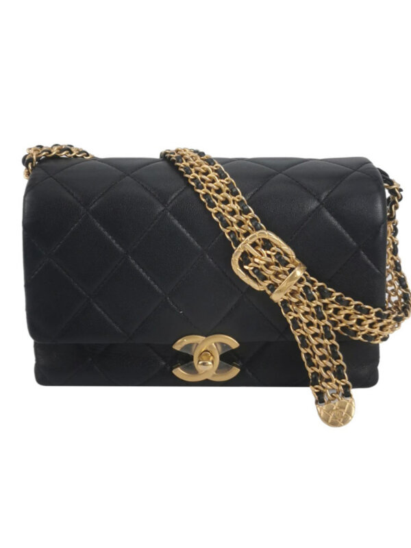 Chanel Leather Shoulder Bag — продано