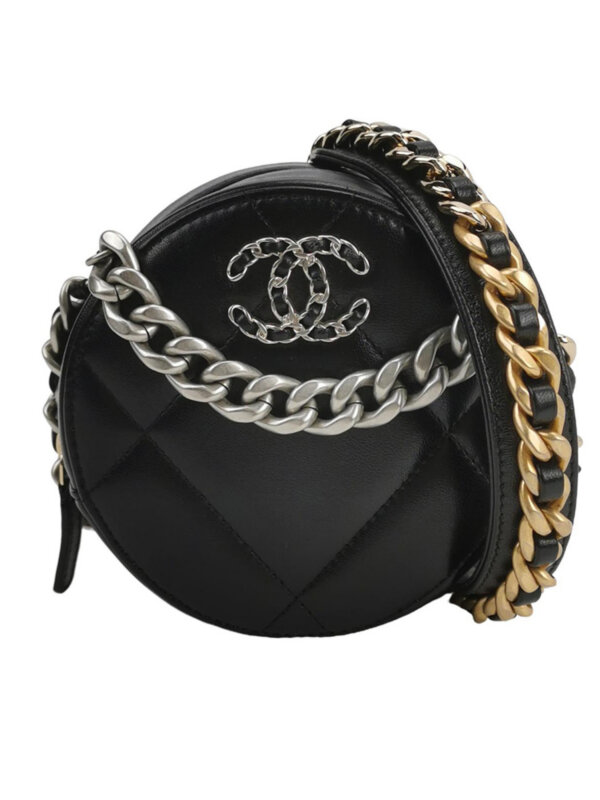 Chanel 19 — продано