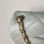 Chanel Classic Flap Mini — фото 12