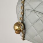 Chanel Classic Flap Mini — фото 15