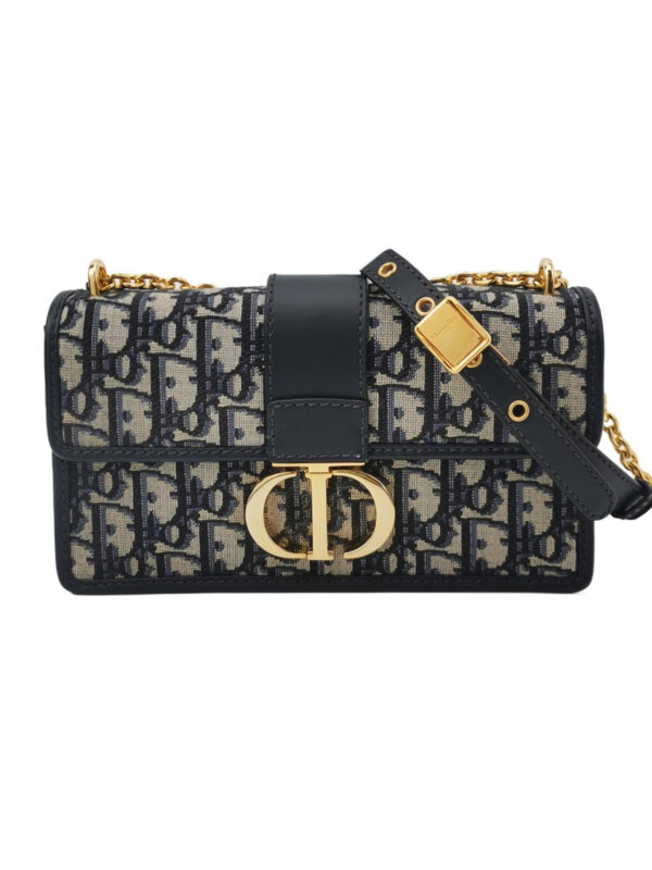 Dior 30 Montaigne 30 — продано