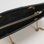 Chanel Lambskin Shoulder Bag — фото 7