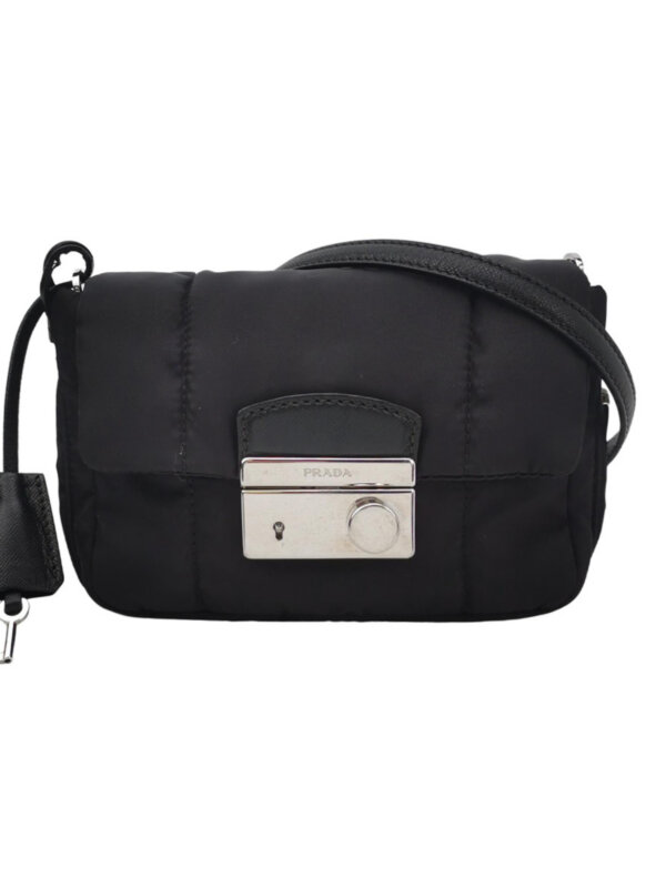 Винтажная сумка Prada Leather Shoulder Bag