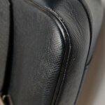 Louis Vuitton Taiga Vasili — фото 25