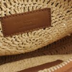 Saint Laurent Leather Shoulder Bag — фото 8