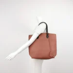 Fendi Colorblock Calfskin Logo Shoulder Bag (Фенди) — фото 2