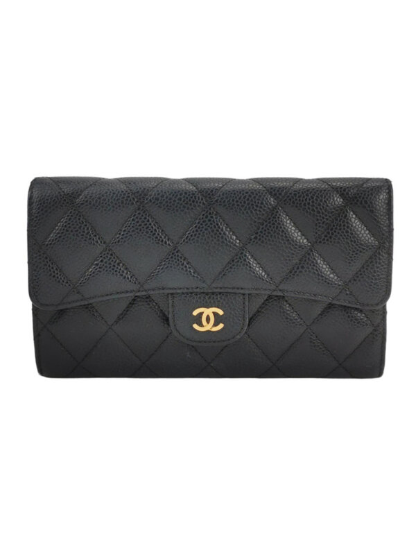 Chanel Leather Clutch — продано