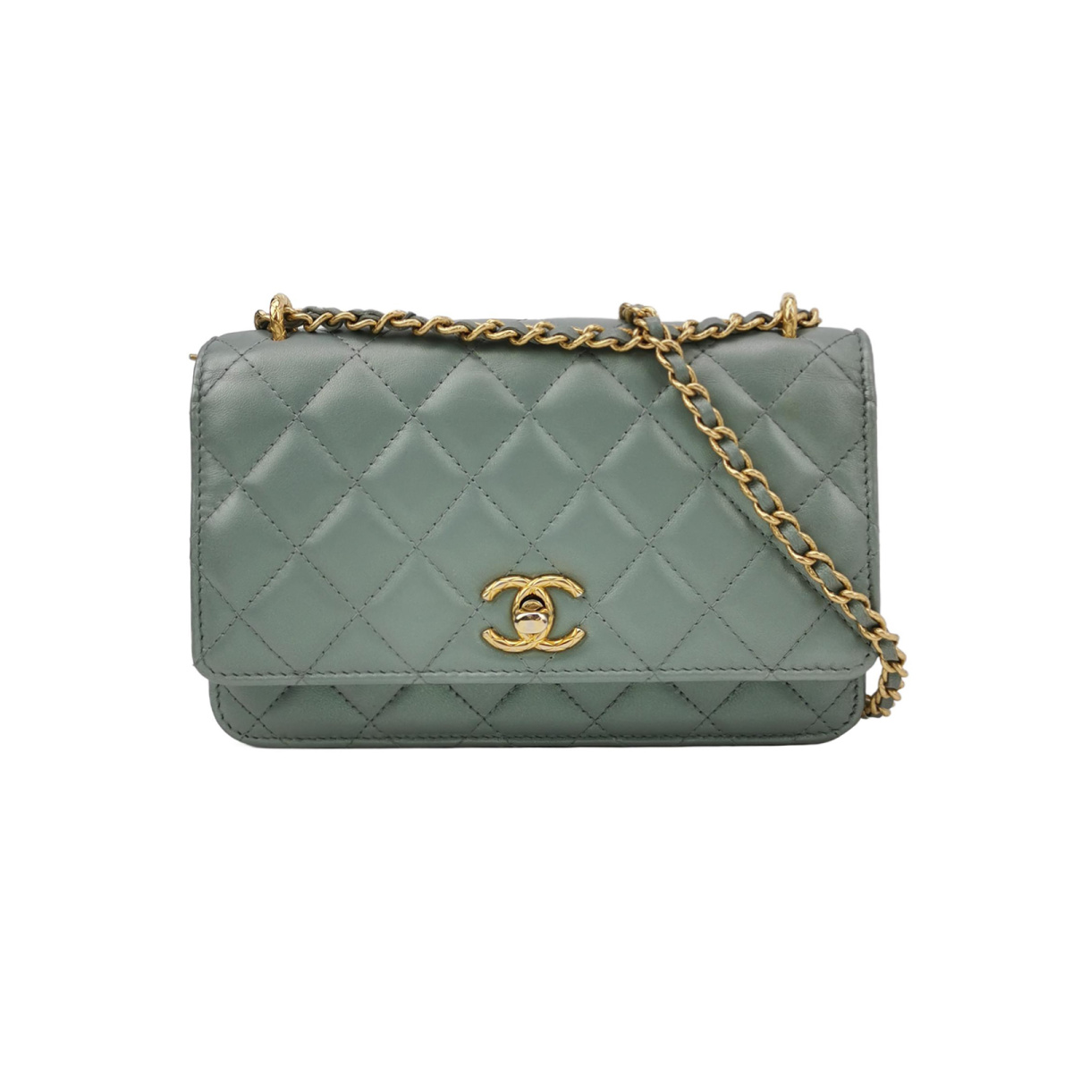 Chanel Lambskin Shoulder Bag — продано