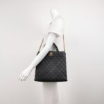 Chanel Leather Shoulder Bag — фото 2