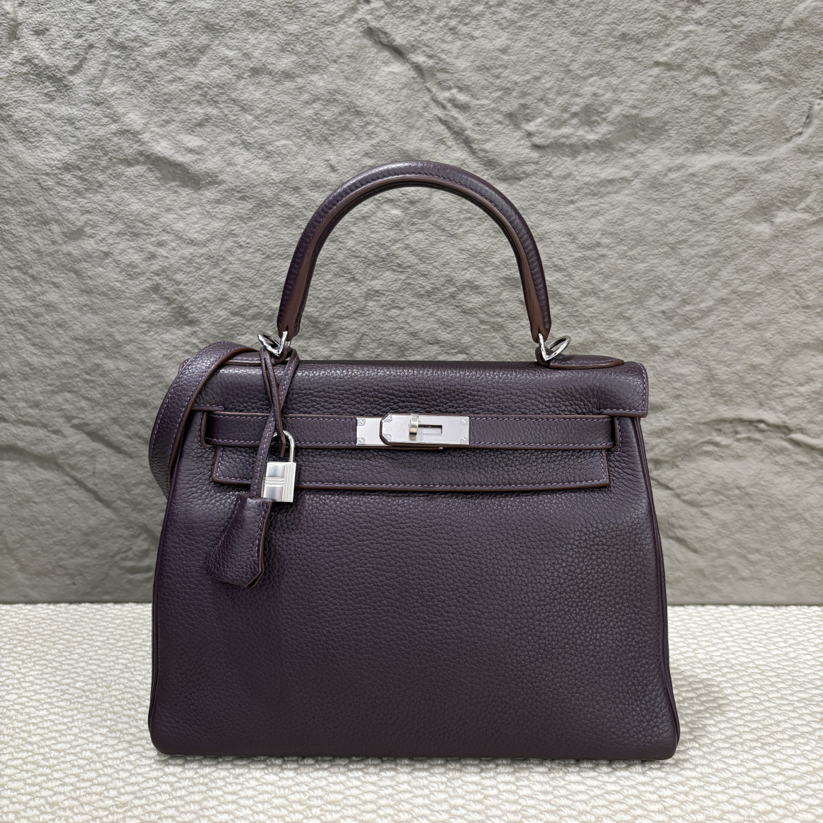 Hermès Kelly — продано