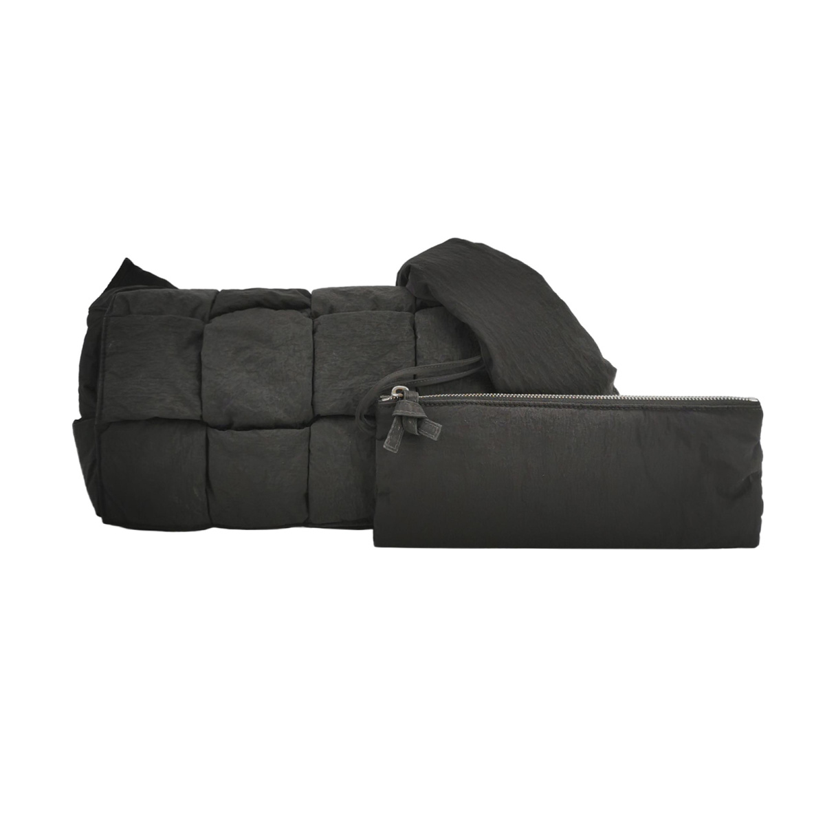 Bottega Veneta Cassette Intreccio — продано