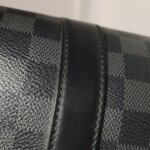 Louis Vuitton Anton Tote — фото 17