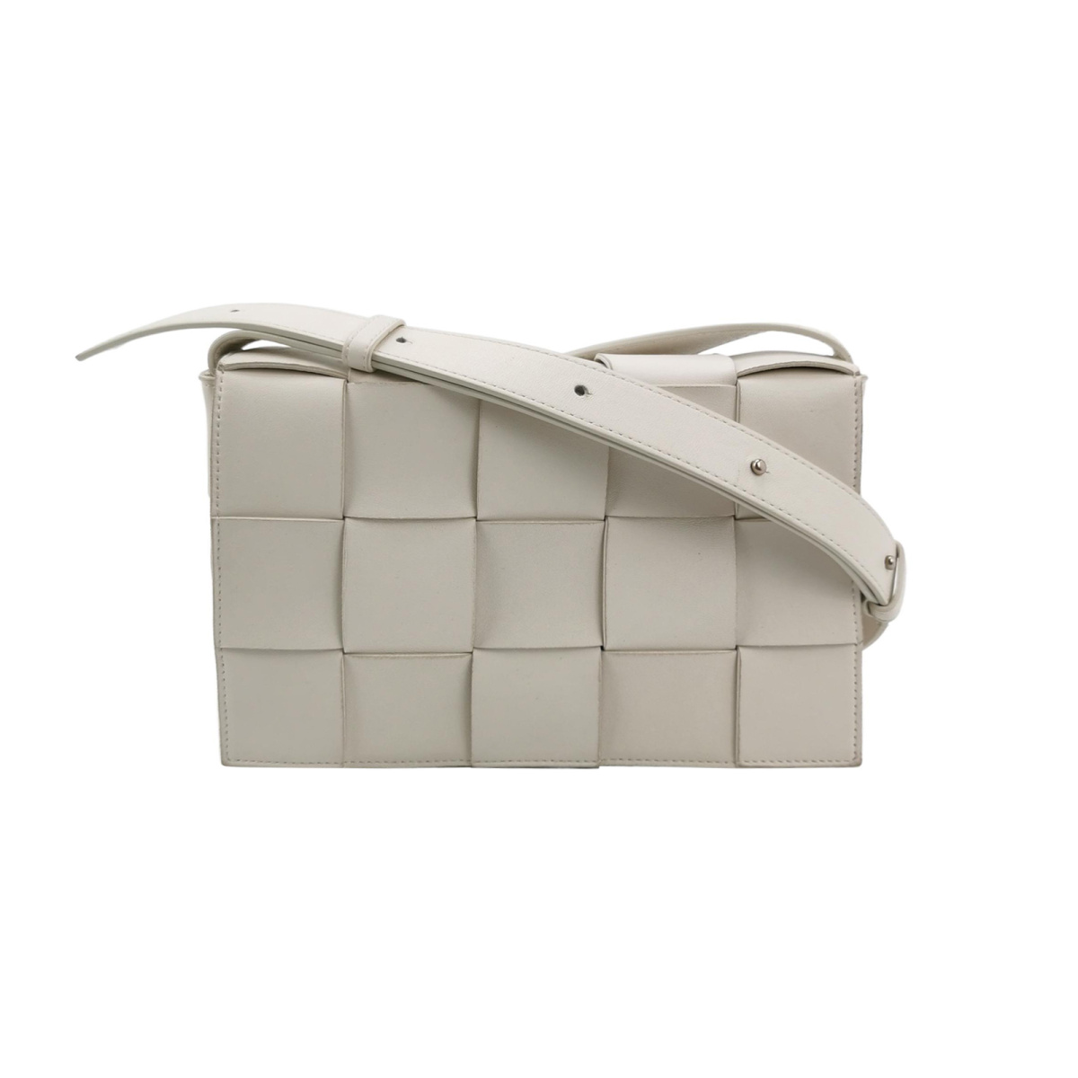 Bottega Veneta Cassette 15 Intreccio — продано