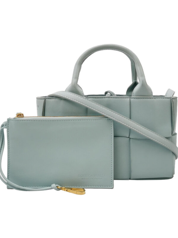 Bottega Veneta Arco Intreccio — продано