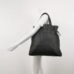 Chanel Calfskin Logo Shoulder Bag (Шанель) — фото 2