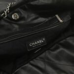 Chanel 22 Bag Logo — фото 9