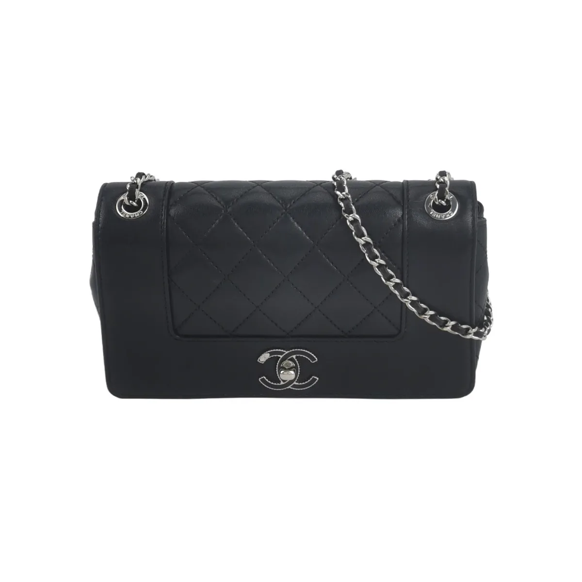 Chanel Flap Bag — продано
