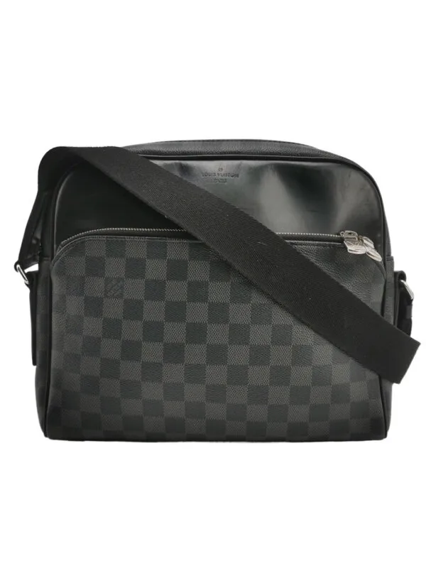 Louis Vuitton Dayton — продано