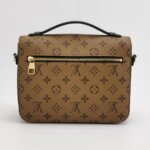 Louis Vuitton Pochette Metis Reverse S-lock — фото 5